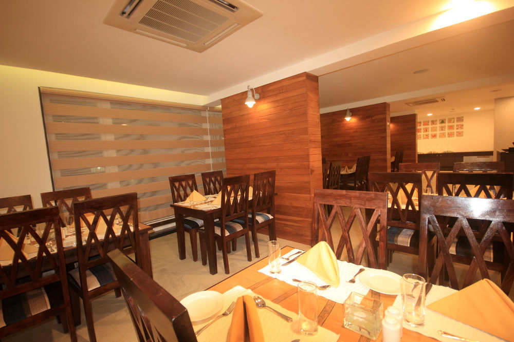 The Fern Residency, Miramar Hotel Panaji Exterior foto