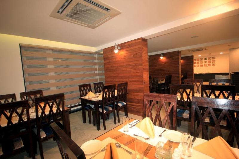 The Fern Residency, Miramar Hotel Panaji Exterior foto