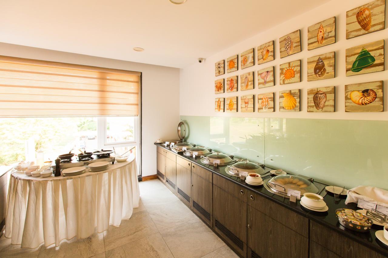 The Fern Residency, Miramar Hotel Panaji Exterior foto